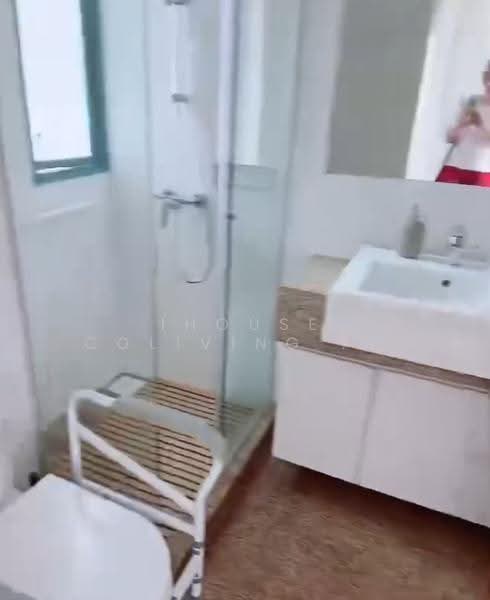 Amaranda Gardens, 116 Serangoon Avenue 3, Hougang / Punggol / Sengkang, Room Rental, 100 sqft, Condominium For Rent, by ling, 500286478 - Bathroom - PropertyGuru.com.sg
