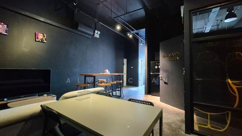Eunos Techpark, 60 Kaki Bukit Place, Eunos / Geylang / Paya Lebar, 4,413 sqft, Light Industrial (B1) For Sale, by Alvin Chan, 500286482 - Pantry (with attached toilets) - CommercialGuru.com.sg