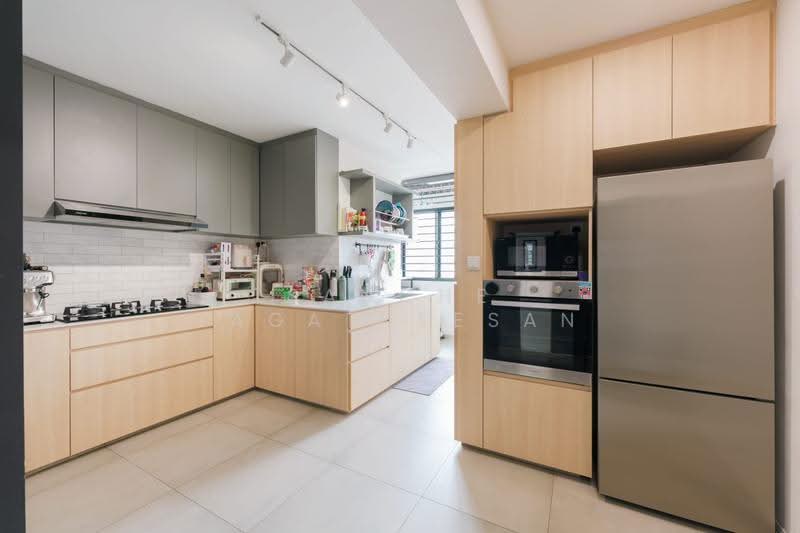 458 Hougang Avenue 10, 458 Hougang Avenue 10, Hougang / Punggol / Sengkang, 3 Bedrooms, 1,152 sqft, HDB Flat For Sale, by Sanche Jagatheesan, 500286487 - Kitchen - PropertyGuru.com.sg