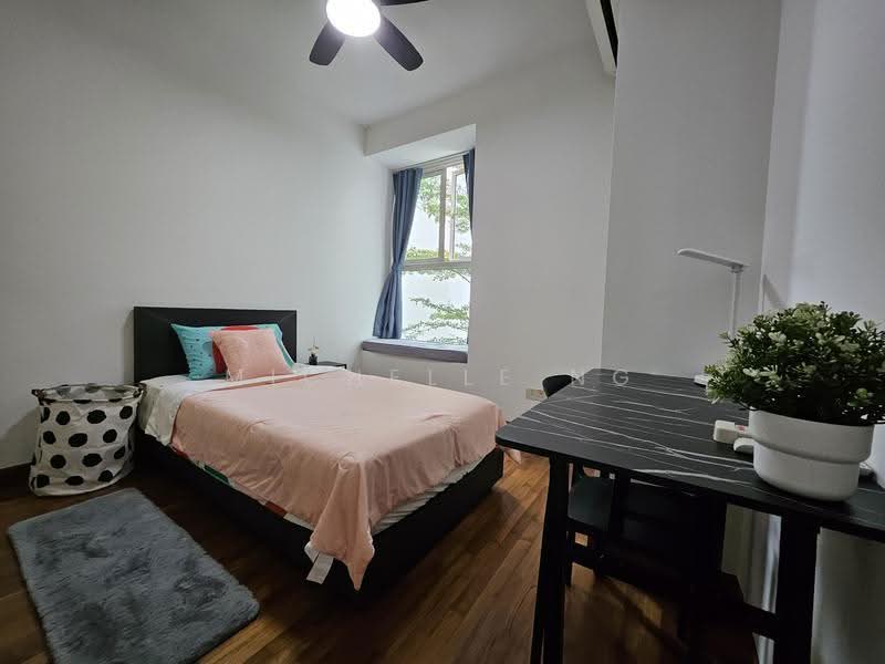 Monterey Park Condominium, 21 West Coast Rise, Buona Vista / West Coast / Clementi New Town, Room Rental, 120 sqft, Condominium For Rent, by Michelle Ng, 500286489 - Junior Master Bedroom - PropertyGuru.com.sg