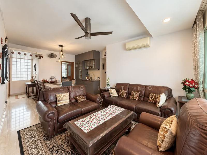 Guilin View, 20 Bukit Batok Street 52, Dairy Farm / Bukit Panjang / Choa Chu Kang, 3 Bedrooms, 1,259 sqft, Condominium For Rent, by Wong Li Ting, 500286496 - Living Room - PropertyGuru.com.sg