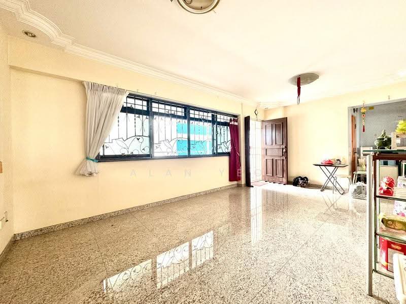 690D Choa Chu Kang Crescent, 690D Choa Chu Kang Crescent, Dairy Farm / Bukit Panjang / Choa Chu Kang, 3 Bedrooms, 979 sqft, HDB Flat For Sale, by Alan Yeo, 500286519 - Living Room - PropertyGuru.com.sg