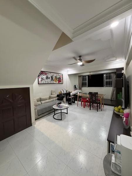 652 Woodlands Ring Road, 652 Woodlands Ring Road, Admiralty / Woodlands, 5 Bedrooms, 1,550 sqft, HDB Flat For Sale, by Vincent Zhang, 500286524 - Living Room - PropertyGuru.com.sg