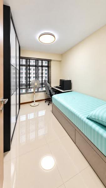 222A Bedok North Drive, 222A Bedok North Drive, Bedok / Upper East Coast, 3 Bedrooms, 990 sqft, HDB Flat For Sale, by Winston Tan, 500286528 - Bedroom - PropertyGuru.com.sg
