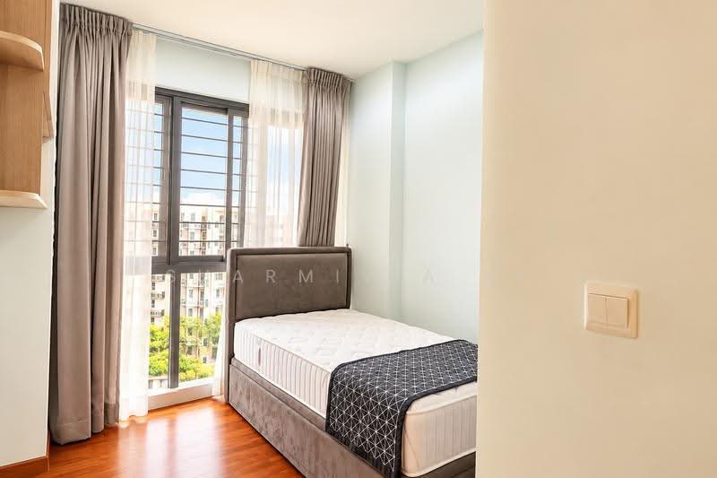 Esparina Residences, 113 Compassvale Bow, Hougang / Punggol / Sengkang, 2 Bedrooms, 829 sqft, Condominium For Sale, by Sharmiyla Ry, 500286537 - Bedroom - PropertyGuru.com.sg
