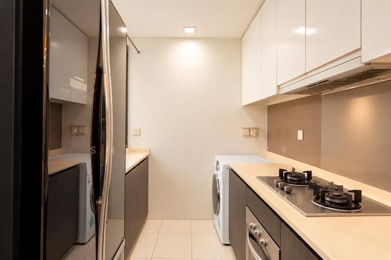 Esparina Residences, 113 Compassvale Bow, Hougang / Punggol / Sengkang, 2 Bedrooms, 829 sqft, Condominium For Sale, by Sharmiyla Ry, 500286537 - Kitchen - PropertyGuru.com.sg