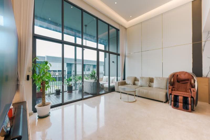 The Florence Residences, 85 Hougang Avenue 2, Hougang / Punggol / Sengkang, 5 Bedrooms, 1,916 sqft, Condominium For Sale, by Sanche Jagatheesan, 500286545 - Living Room - PropertyGuru.com.sg