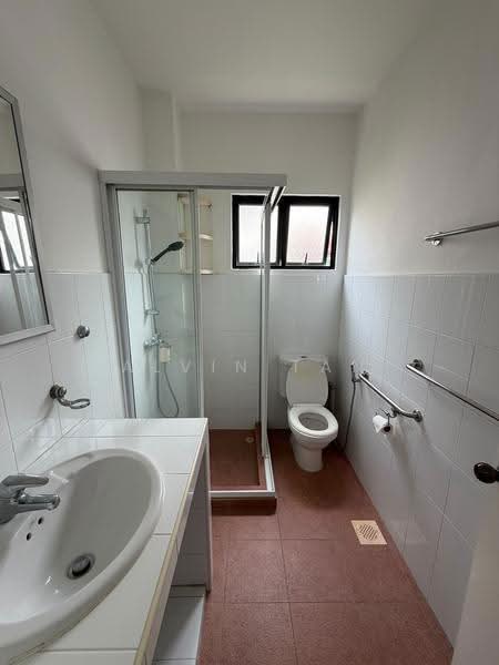 Ming Teck Park, Sixth Avenue, Tanglin / Holland / Bukit Timah, 5 Bedrooms, 1,145 sqft, Semi-Detached House For Rent, by Alvin Tan, 500286550 - Bathroom - PropertyGuru.com.sg