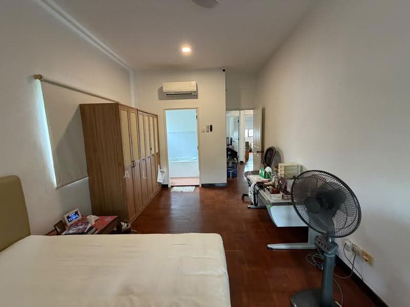 Ming Teck Park, Sixth Avenue, Tanglin / Holland / Bukit Timah, 5 Bedrooms, 1,145 sqft, Semi-Detached House For Rent, by Alvin Tan, 500286550 - Bedroom - PropertyGuru.com.sg
