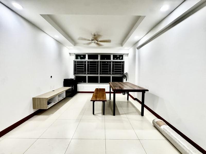 431D Yishun Avenue 1, 431D Yishun Avenue 1, Sembawang / Yishun, 2 Bedrooms, 1,003 sqft, HDB Flat For Rent, by Muhd Farhan, 500286563 - Living Room - PropertyGuru.com.sg