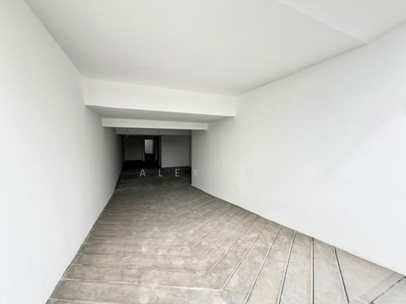 Brand New, 3sty + Basement, Huge Land, Unblock Views, Selling Soon, 5 Bdrms, Super Cheap!!, Gerald Estate, Greenwich Estate, Yio Chu Kang Estate, Seletar Estate, Hougang / Punggol / Sengkang, 5 Bedrooms, 4,675 sqft, Corner Terrace For Sale, by Alex Ng, 500286572 - Entrance - PropertyGuru.com.sg