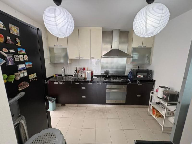 The Linear, 896 Upper Bukit Timah Road, Dairy Farm / Bukit Panjang / Choa Chu Kang, 3 Bedrooms, 1,592 sqft, Apartment For Rent, by Michelle Tan, 500286609 - Kitchen - PropertyGuru.com.sg