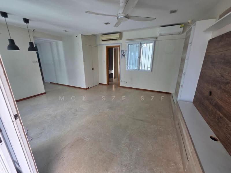 Mera Springs, 83 Carlisle Road, Farrer Park / Serangoon Rd, 2 Bedrooms, 1,066 sqft, Condominium For Sale, by Mok Sze Sze, 500286612 - Living Room - PropertyGuru.com.sg