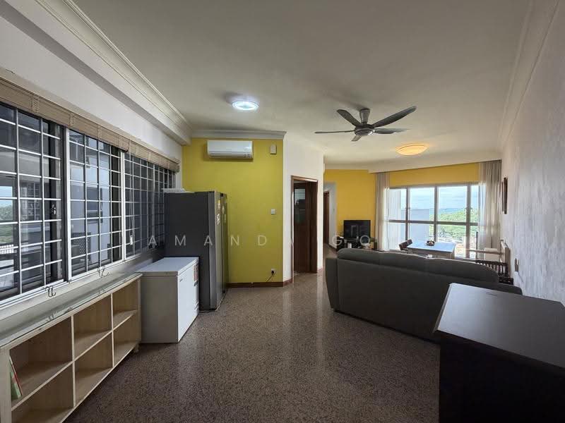 The Bayshore, 22 Bayshore Road, Bedok / Upper East Coast, 3 Bedrooms, 1,227 sqft, Condominium For Sale, by Amanda Goh, 500286617 - Living Room - PropertyGuru.com.sg