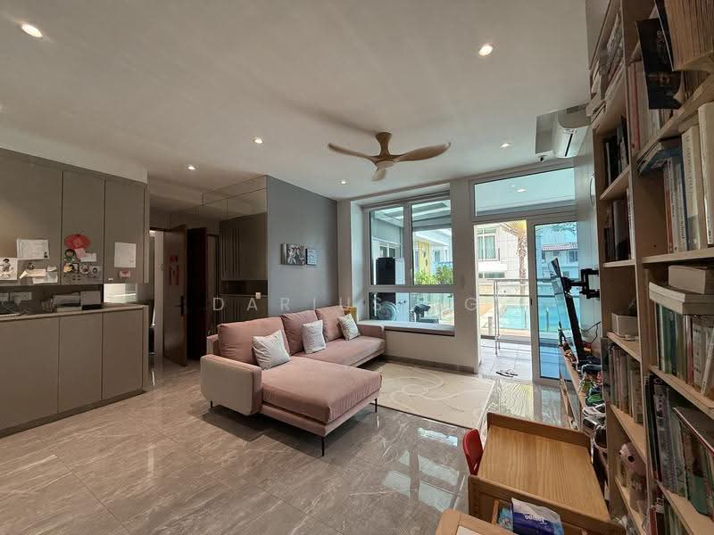 Fiorenza, 42 Florence Road, Hougang / Punggol / Sengkang, 3 Bedrooms, 1,421 sqft, Condominium For Sale, by Darius Ng, 500286618 - Living Room - PropertyGuru.com.sg
