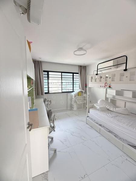 432 Bukit Panjang Ring Road, 432 Bukit Panjang Ring Road, Dairy Farm / Bukit Panjang / Choa Chu Kang, 4 Bedrooms, 1,377 sqft, HDB Flat For Sale, by Roland Wong, 500286624 - Bedroom - PropertyGuru.com.sg