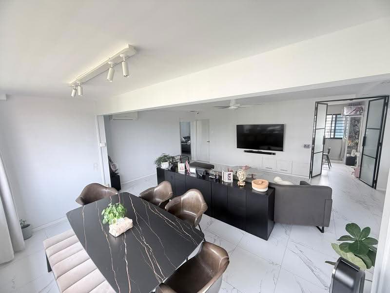 432 Bukit Panjang Ring Road, 432 Bukit Panjang Ring Road, Dairy Farm / Bukit Panjang / Choa Chu Kang, 4 Bedrooms, 1,377 sqft, HDB Flat For Sale, by Roland Wong, 500286624 - Living Room - PropertyGuru.com.sg