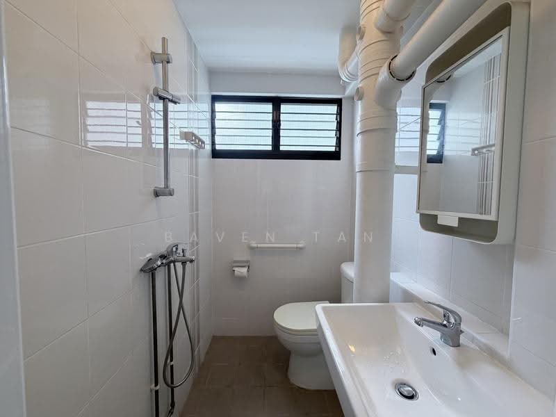 144 Tampines Street 12, 144 Tampines Street 12, Pasir Ris / Tampines, 2 Bedrooms, 796 sqft, HDB Flat For Sale, by Baven Tan, 500286626 - Bathroom - PropertyGuru.com.sg