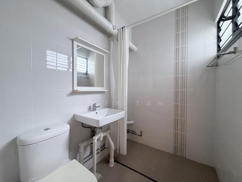 144 Tampines Street 12, 144 Tampines Street 12, Pasir Ris / Tampines, 2 Bedrooms, 796 sqft, HDB Flat For Sale, by Baven Tan, 500286626 - PropertyGuru.com.sg