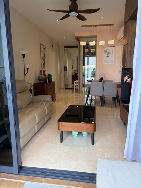 Urban Treasures, 205 Jalan Eunos, Eunos / Geylang / Paya Lebar, 3 Bedrooms, 1,012 sqft, Condominium For Rent, by Lydia Shi, 500286646 - Living Room - PropertyGuru.com.sg
