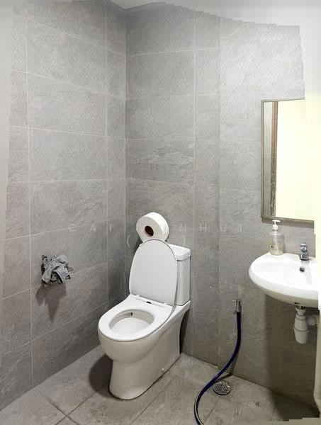 Stellar @ Tampines, 12 Tampines North Drive 4, Pasir Ris / Tampines, 1,220 sqft, Factory / Workshop (B2) For Rent, by Cai Junhui (Ed), 500286674 - Bathroom - CommercialGuru.com.sg