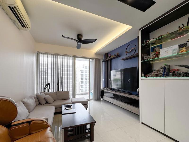 Lake Life, 12 Tao Ching Road, Boon Lay / Jurong / Tuas, 3 Bedrooms, 1,119 sqft, Condominium For Sale, by Louis Kwek, 500286681 - Living Room - PropertyGuru.com.sg