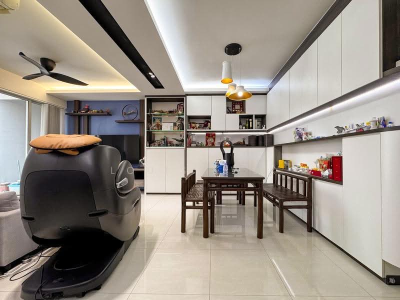 Lake Life, 12 Tao Ching Road, Boon Lay / Jurong / Tuas, 3 Bedrooms, 1,119 sqft, Condominium For Sale, by Louis Kwek, 500286681 - Living Room - PropertyGuru.com.sg
