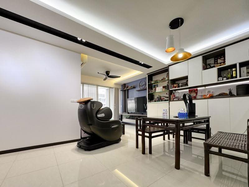 Lake Life, 12 Tao Ching Road, Boon Lay / Jurong / Tuas, 3 Bedrooms, 1,119 sqft, Condominium For Sale, by Louis Kwek, 500286681 - Living Room - PropertyGuru.com.sg