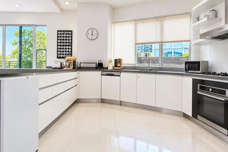 Wareham road, East Coast / Marine Parade, 7 Bedrooms, 8,000 sqft, Detached House For Sale, by Torance Paul, 500286686 - Kitchen - PropertyGuru.com.sg