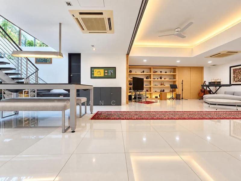 Wareham road, East Coast / Marine Parade, 7 Bedrooms, 8,000 sqft, Detached House For Sale, by Torance Paul, 500286686 - Living Room - PropertyGuru.com.sg