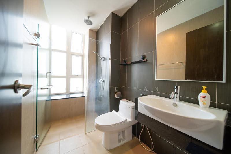 Espira Spring, 51 Lorong G Telok Kurau, East Coast / Marine Parade, Room Rental, 120 sqft, Apartment For Rent, by Celine Tan, 500286697 - Bathroom - PropertyGuru.com.sg