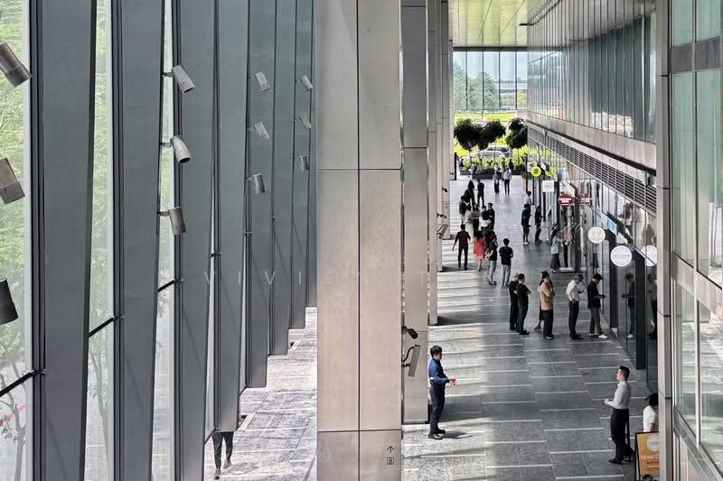 Fitted Restaurant Wide Road Frontage | CBD, Central Boulevard/ Shenton Way/ Marina Way/ Raffles Quay, Boat Quay / Raffles Place / Marina, 2,575 sqft, Food & Beverage For Rent, by Vivien Tan, 500286725 - Exterior - CommercialGuru.com.sg