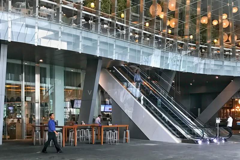 Fitted Restaurant Wide Road Frontage | CBD, Central Boulevard/ Shenton Way/ Marina Way/ Raffles Quay, Boat Quay / Raffles Place / Marina, 2,575 sqft, Food & Beverage For Rent, by Vivien Tan, 500286725 - Exterior - CommercialGuru.com.sg