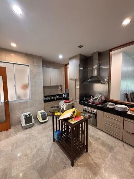 Parc Regency, 315 Pasir Panjang Road, Buona Vista / West Coast / Clementi New Town, 3 Bedrooms, 1,657 sqft, Condominium For Rent, by Colin Li, 500286727 - Kitchen - PropertyGuru.com.sg