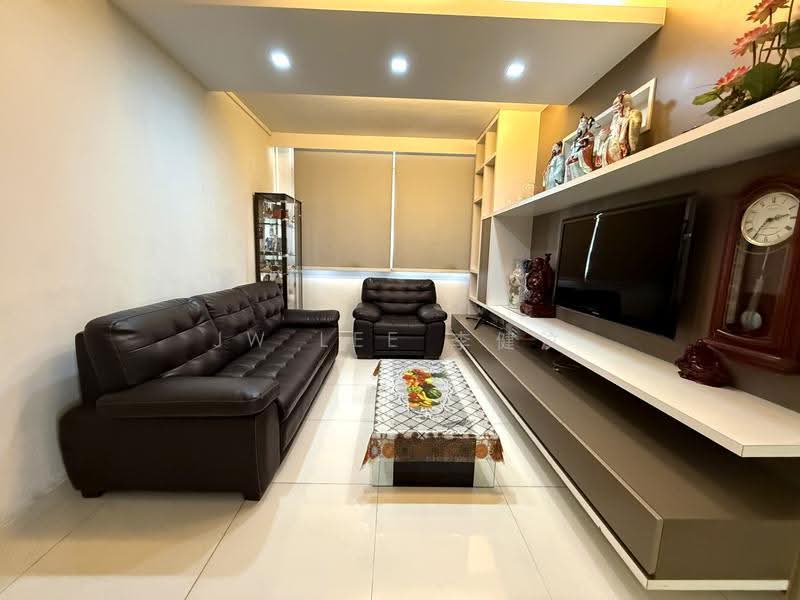 928 Hougang Street 91, 928 Hougang Street 91, Hougang / Punggol / Sengkang, 4 Bedrooms, 1,292 sqft, HDB Flat For Sale, by JW Lee 李健汶, 500286737 - Living Room - PropertyGuru.com.sg