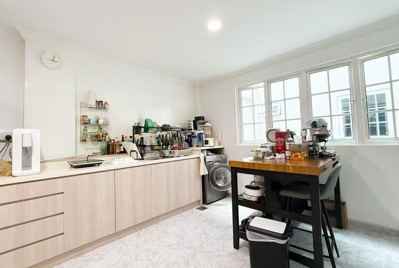 280 River Valley road, River Valley Road, Orchard / River Valley, Room Rental, 200 sqft, Apartment For Rent, by Peggy Cheng, 500286740 - Kitchen - PropertyGuru.com.sg