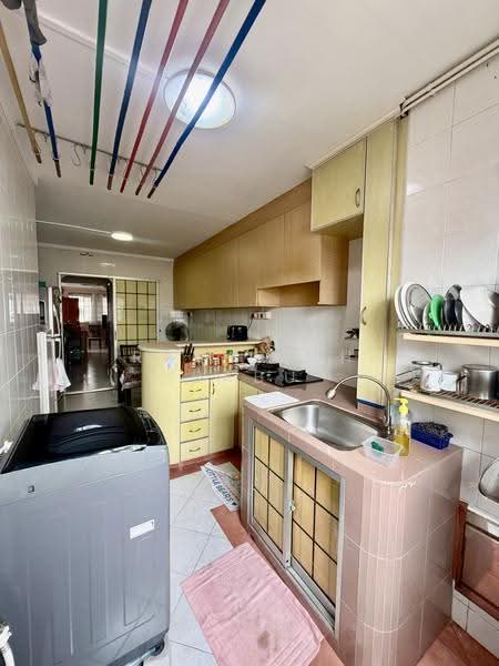 830 Yishun Street 81, 830 Yishun Street 81, Sembawang / Yishun, 2 Bedrooms, 780 sqft, HDB Flat For Rent, by Ratheesh Babu, 500286746 - PropertyGuru.com.sg