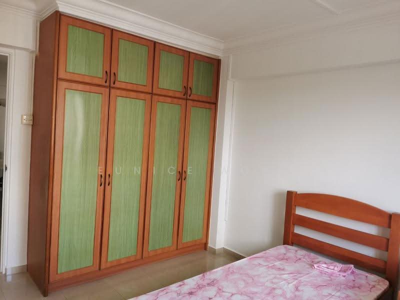 414 Commonwealth Avenue West, 414 Commonwealth Avenue West, Buona Vista / West Coast / Clementi New Town, Room Rental, 130 sqft, HDB Flat For Rent, by Eunice Wong, 500286749 - Bedroom - PropertyGuru.com.sg