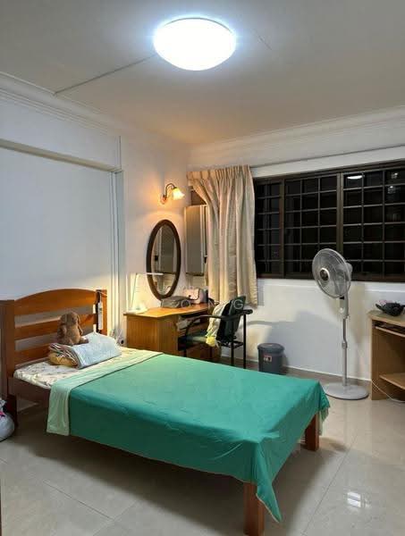414 Commonwealth Avenue West, 414 Commonwealth Avenue West, Buona Vista / West Coast / Clementi New Town, Room Rental, 130 sqft, HDB Flat For Rent, by Eunice Wong, 500286749 - Bedroom - PropertyGuru.com.sg