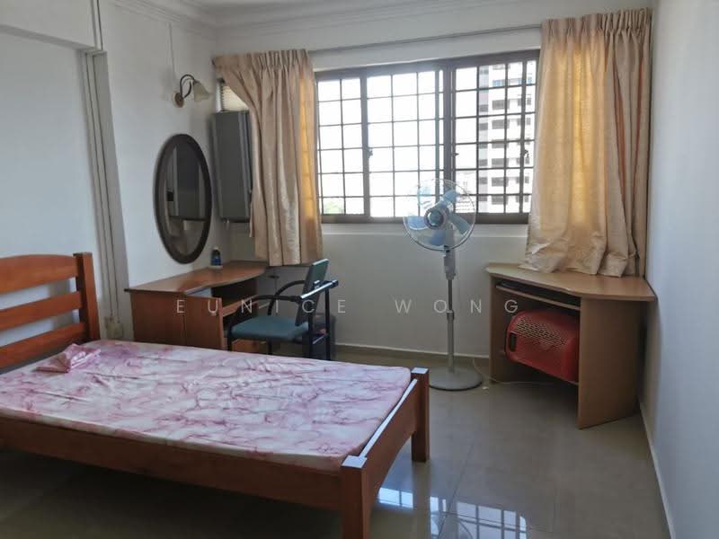 414 Commonwealth Avenue West, 414 Commonwealth Avenue West, Buona Vista / West Coast / Clementi New Town, Room Rental, 130 sqft, HDB Flat For Rent, by Eunice Wong, 500286749 - Bedroom - PropertyGuru.com.sg