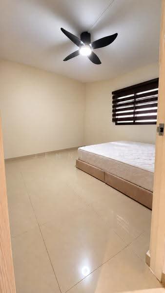 129 Bukit Batok West Avenue 6, 129 Bukit Batok West Avenue 6, Dairy Farm / Bukit Panjang / Choa Chu Kang, 2 Bedrooms, 786 sqft, HDB Flat For Rent, by Jenni Lim, 500286759 - Bedroom - PropertyGuru.com.sg