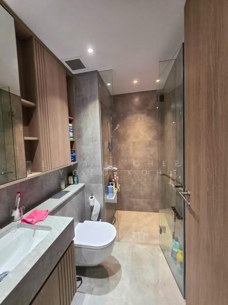 KI Residences At Brookvale, 2 Brookvale Drive, Clementi Park / Upper Bukit Timah, 2 Bedrooms, 743 sqft, Condominium For Sale, by Ethan, Chee Yong Koh, 500286781 - Bathroom - PropertyGuru.com.sg