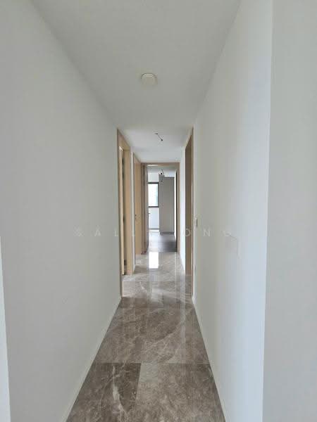 Pinetree Hill, 30 Pine Grove, Clementi Park / Upper Bukit Timah, 3 Bedrooms, 969 sqft, Condominium For Rent, by Sally Ong, 500286789 - Corridor - PropertyGuru.com.sg
