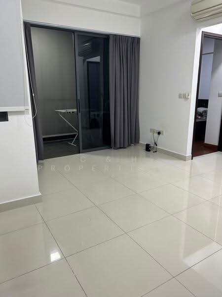 Silverscape, 39 LORONG 32 GEYLANG, Eunos / Geylang / Paya Lebar, 2 Bedrooms, 602 sqft, Apartment For Rent, by Josephine, 500286816 - Balcony - PropertyGuru.com.sg