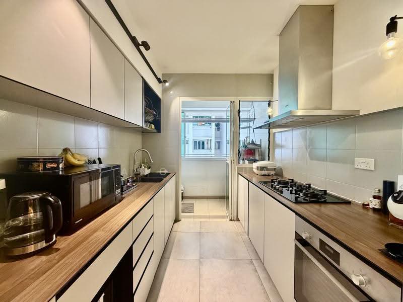 10A Boon Tiong Road, 10A Boon Tiong Road, Alexandra / Commonwealth, 2 Bedrooms, 990 sqft, HDB Flat For Sale, by Angie Lua, 500286823 - Kitchen - PropertyGuru.com.sg