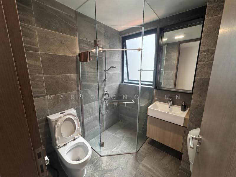 Kent Ridge Hill Residences, 56F South Buona Vista Road, Buona Vista / West Coast / Clementi New Town, 2 Bedrooms, 775 sqft, Condominium For Sale, by Mario Ong Jun Zhi, 500286834 - Bathroom - PropertyGuru.com.sg