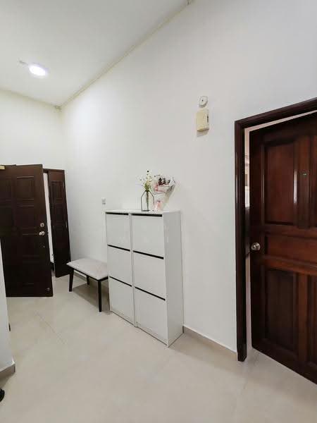 Rangoon Apts, 190 Rangoon Road, Farrer Park / Serangoon Rd, Room Rental, 220 sqft, Apartment For Rent, by Gerald Wang, 500286839 - Entrance - PropertyGuru.com.sg