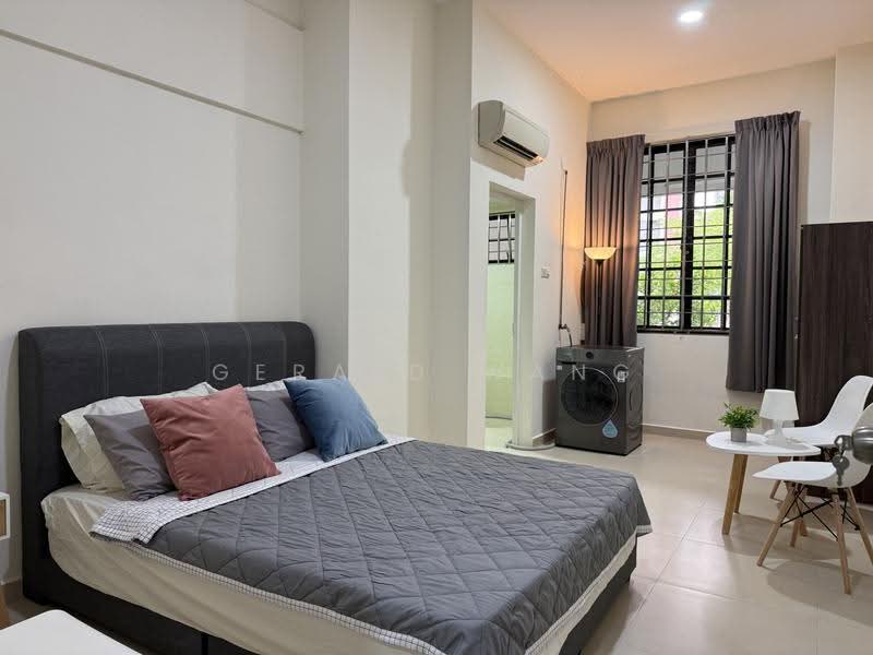 Rangoon Apts, 190 Rangoon Road, Farrer Park / Serangoon Rd, Room Rental, 220 sqft, Apartment For Rent, by Gerald Wang, 500286839 - Bedroom - PropertyGuru.com.sg