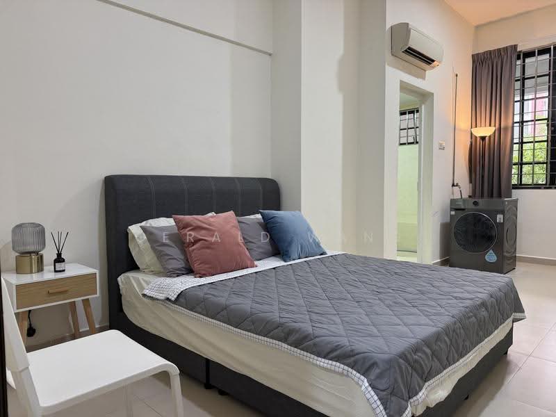 Rangoon Apts, 190 Rangoon Road, Farrer Park / Serangoon Rd, Room Rental, 220 sqft, Apartment For Rent, by Gerald Wang, 500286839 - Bedroom - PropertyGuru.com.sg