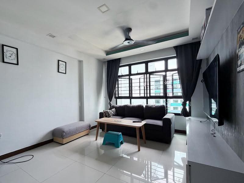 807B Choa Chu Kang Avenue 1, 807B Choa Chu Kang Avenue 1, Dairy Farm / Bukit Panjang / Choa Chu Kang, 3 Bedrooms, 990 sqft, HDB Flat For Sale, by Syahira Mardan, 500286846 - Living Room - PropertyGuru.com.sg